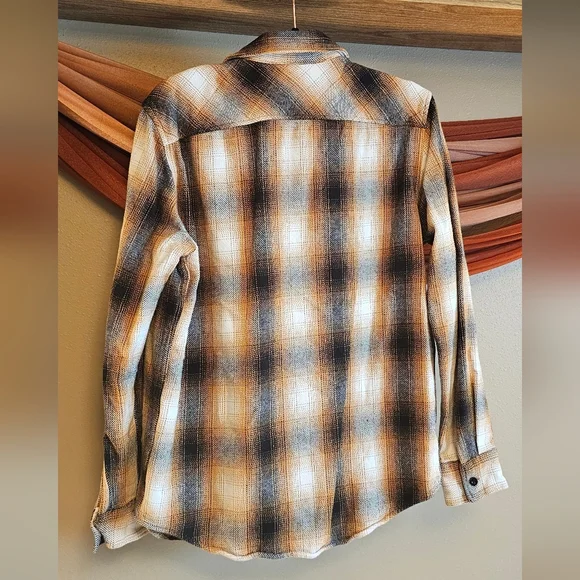 American Eagle - Orange/Black Plaid 100% Cotton Flannel Shirt - Picture 2 of 11